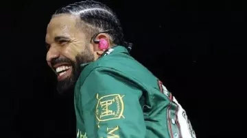 Drake Wireless Festival 2025 Green Shirt worn by Drake in Drake & PARTYNEXTDOOR - MOTH BALLS (Live London 2025) (Wireless Festival)