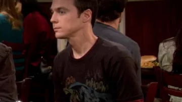 Batman Robin 60s Comic T-Shirt worn by Sheldon Cooper (Jim Parsons) in The Big Bang Theory (S01E05)