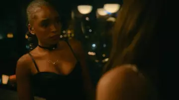 Bustier en satin Ten Dazzle porté par Justin Edwards (Michael Cooper Jr.) comme on le voit dans FOREVER (S01E08)