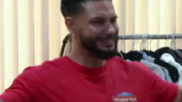 Vacaciones Familiares en Jersey Shore S08 Pauly D Happy Dad Camiseta de Sí Mismo (DJ Pauly D) en Jersey Shore: Vacaciones Familiares (S08)