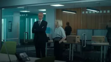 Carhartt WIP Noxon Jean taille haute à jambe droite porté par DS Karen Pirie (Lauren Lyle) comme on le voit dans Karen Pirie (S02E01)