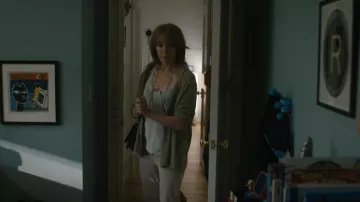 James Perse Slub V Neck Tee worn by Lorraine Howell (Felicity Huffman) as seen in Accused (S02E01)