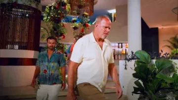Camisa de manga corta Raga Man Vihan usada por Sean McLaughlin como se ve en Bachelor in Paradise (T10E04)