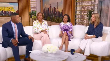 Dolce & Gabbana Vestido midi de seda con estampado de mayólica usado por Linsey Davis como se ve en Good Morning America el 21 de julio de 2025