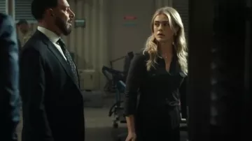 Chemise à panneaux contrastés James Perse portée par Rebecca 'Bex' Henderson (Melissa Roxburgh) comme on le voit dans The Hunting Party (S01E03)