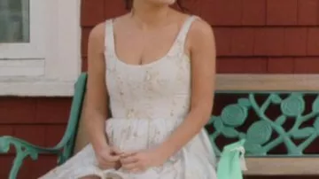 White Dress by Cadence Sinclair (Emily Alyn Lind) in We Liars (S01)