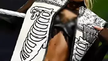 Liv Morgan Daddy dom Vest (Daddy Domergue) in Raw (S33E51)