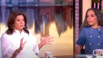 Kobi Halperin Monty Cotton Poplin Tie-Waist Midi-Shirtdress usado por Ana Navarro como se ve en The View el 21 de julio de 2025