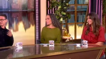Vince Short-Sleeve Cropped Cotton Shirt worn by Alyssa Farah Griffin as seen in The View on July 22, 2025