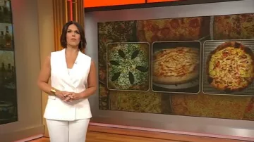 Gilet croisé Elie Tahari porté par Dana Jacobson tel qu’on le voit dans CBS Mornings le 20 juillet 2025