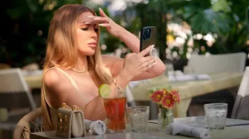 Jacquemus La Mini Robe Sierra Mini-robe portée par Larsa Pippen comme on le voit dans The Real Housewives of Miami (S07E06)