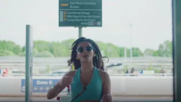 Shein 1pc Gafas de moda para mujer pequeñas de forma ovalada usadas por Megan Forte Clarke como se ve en Love Island (S12E01)