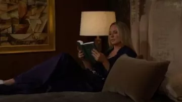Guess Eco Stella Monogram Pant usado por Sharon Newman (Sharon Case) como se ve en The Young and the Restless el 14 de julio de 2025