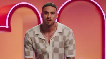 River Island Chemise à carreaux en maille beige portée par Ben Holbrough comme on le voit dans Love Island (S12E01)