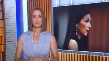 Fille préférée Le gilet Nadine en Ultimate Grey porté par Kayna Whitworth comme on le voit dans Good Morning America le 28 juillet 2025