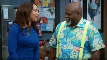 Tommy Bahama Coast Nuevo Fronds IslandZone® Chemise à manches courtes portée par M. Brown (David Mann) comme on le voit dans Tyler Perry’s Assisted Living (S06E08)