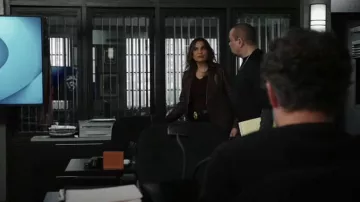 Majestic V-Neck Pullover worn by Olivia Benson (Mariska Hargitay) as seen in Law & Order: Special Victims Unit (S26E13)