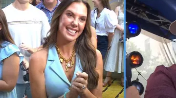 Kendra Scott Alexa Gold Statement Charm Necklace worn by Kendra Scott as seen in Today on  July 25, 2025