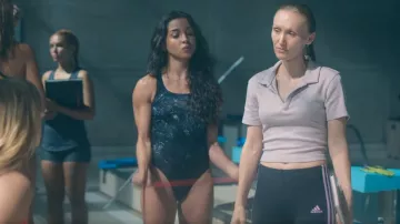 Leggings Adidas para niña usados por Svetlana Rominova (Alexandra Prokhorova) como se ve en Olympo (S01E06)