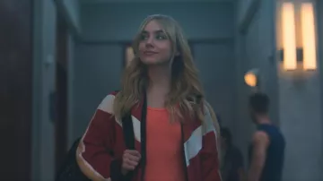 Turbo Womens Energy Swimsuit porté par Amaia Olaberria (Clara Galle) comme on le voit dans Olympo (S01E06)