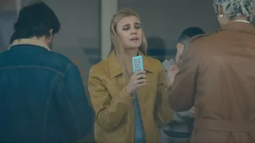 Chaqueta motera de piel sintética Desigual llevada por Amaia Olaberria (Clara Galle) como se ve en Olympo (S01E06)