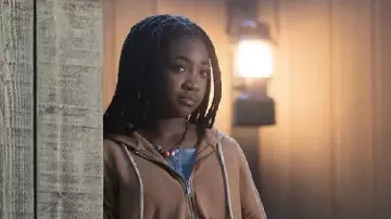 Percy Jackson and the Olympians S01 Annabeth Brown Hoodie of Percy Jackson (Walker Scobell) in Percy Jackson and the Olympians (S01E08)