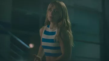 Defacto Coool Slim Fit Dar Kesim Bisiklet Yaka Çizgili Triko Atlet porté par Amaia Olaberria (Clara Galle) comme on le voit dans Olympo (S01E07)