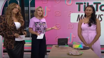 Vestido maxi sin mangas con ojales ligeros Melloday usado por Dana Samuelson como se ve en Today with Jenna & Friends el 1 de agosto de 2025