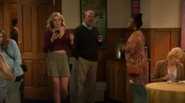Jupe Reformation Brandy en Ponderosa portée par Josie (Hannah Pilkes) comme on le voit dans Leanne (S01E01)