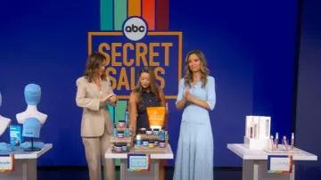 Cinq a Sept Moxie Mini Vestido camisero de mezclilla usado por Dani Beckstrom como se ve en Good Morning America el 29 de julio de 2025