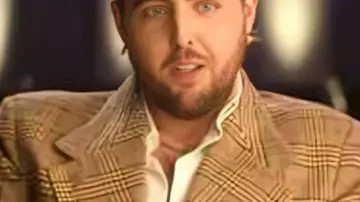 Hitmakers 2025 James Abrahart Check Blazer (James Abrahart) in Hitmakers (S01E03)