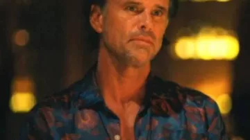 La chemise imprimée Lotus S3 Walton Goggins blanche