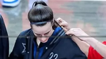 Caitlin Clark 2025 Chaqueta All Star de la WNBA en el Juego de Estrellas de la WNBA 2025 | Equipo Clark vs. Equipo Collier | LO MÁS DESTACADO