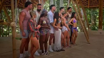 Siedres Beatriz Chemise à nouer sur le devant en mousseline portée par Juliette Porter comme on le voit dans Perfect Match (S03E02)