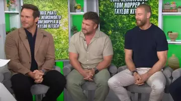 Zegna Oasi Lino Regular Fit Jacket worn by Chris Pratt as seen in Today with Jenna & Friends on August 5, 2025