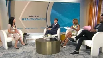 Robe Ramy Brook Ronda portée par Taraneh Shirazian telle qu’elle est vue dans CBS Mornings le 24 juillet 2025