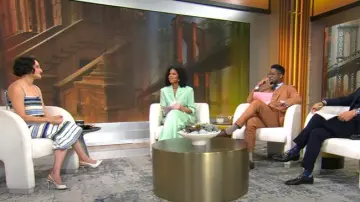 Rosie Assoulin Ribbon Falda midi de mezcla de algodón a rayas con ribete de grosgrain usada por Jenny Slate como se ve en CBS Mornings el 31 de julio de 2025