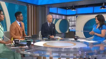 Me + Em Robe longue en jersey de crêpe fluide plissé sur le devant portée par Celine Gounder comme on le voit dans CBS Mornings le 31 juillet 2025