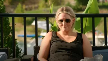 Lunettes de soleil photochromiques Ray Ban Hexagonal Flat Lens Evolve portées par Kacie Adkison comme on le voit dans The McBee Dynasty : Real American Cowboys (S02E05)