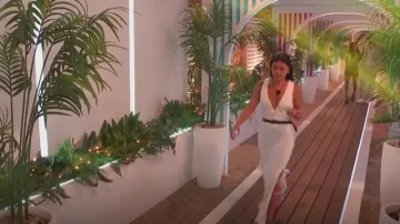 I Am Gia Maiya Vestido en blanco usado por Emma Munro como se ve en Love Island (T12E33)