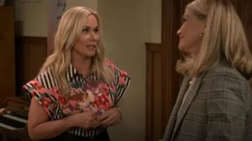 Tuckernuck Flowering Trellis Chloe Dress worn by Leanne (Leanne Morgan) as seen in Leanne (S01E09)