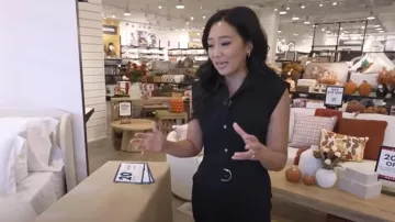 Combinaison utilitaire du marché noir de la Maison Blanche portée par Kathy Park comme on le voit dans Today le 8 août 2025