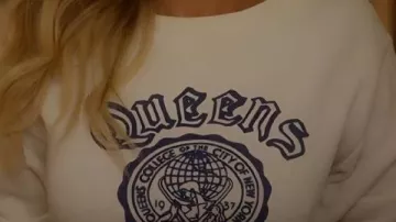 And Just Like That S03 Sarah Jessica Parker White Sweatshirt