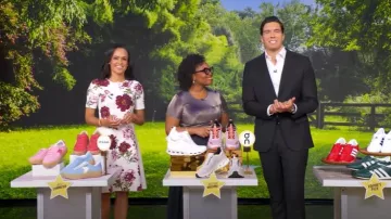 Vivienne Westwood Vintage Primavera Verano 1998 Top de lúrex usado por Jessica Cruel como se ve en Good Morning America el 11 de agosto de 2025