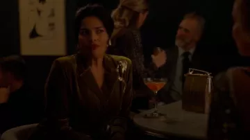 Fregoli Slim Ostrich Handbag worn by Seema Patel (Sarita Choudhury) as seen in And Just Like That… (S03E11)