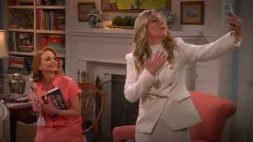 Endless Rose Rose Tweed Blazer worn by Becca (Andrea Anders) as seen in Leanne (S01E12)