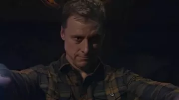 Resident Alien Alan Tudyk Chemise à carreaux marron portée par Harry Vanderspeigle (Alan Tudyk) dans Resident Alien (S04E10)