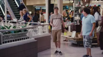 The sneakers Vans Old Skool of Evan (Michael Cera) in Superbad / Supergrave