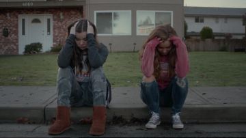 the converse of Krista (Haley Lu Richardson) in The edge of seventeen