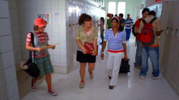 the converse of Kelsi in High school music hall 2